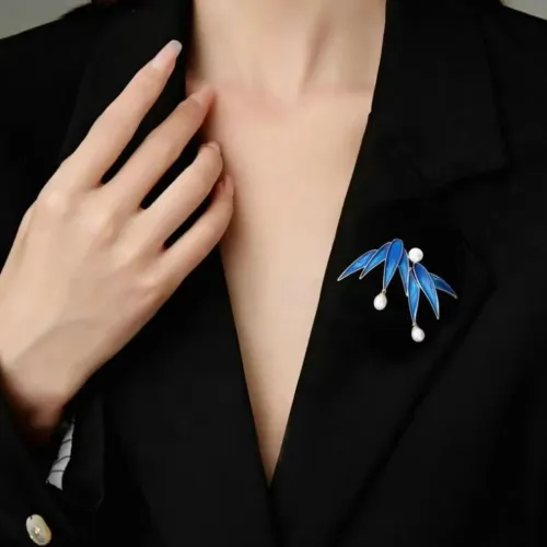 Elegant Pearl Bamboo Leaf Brooch Pin